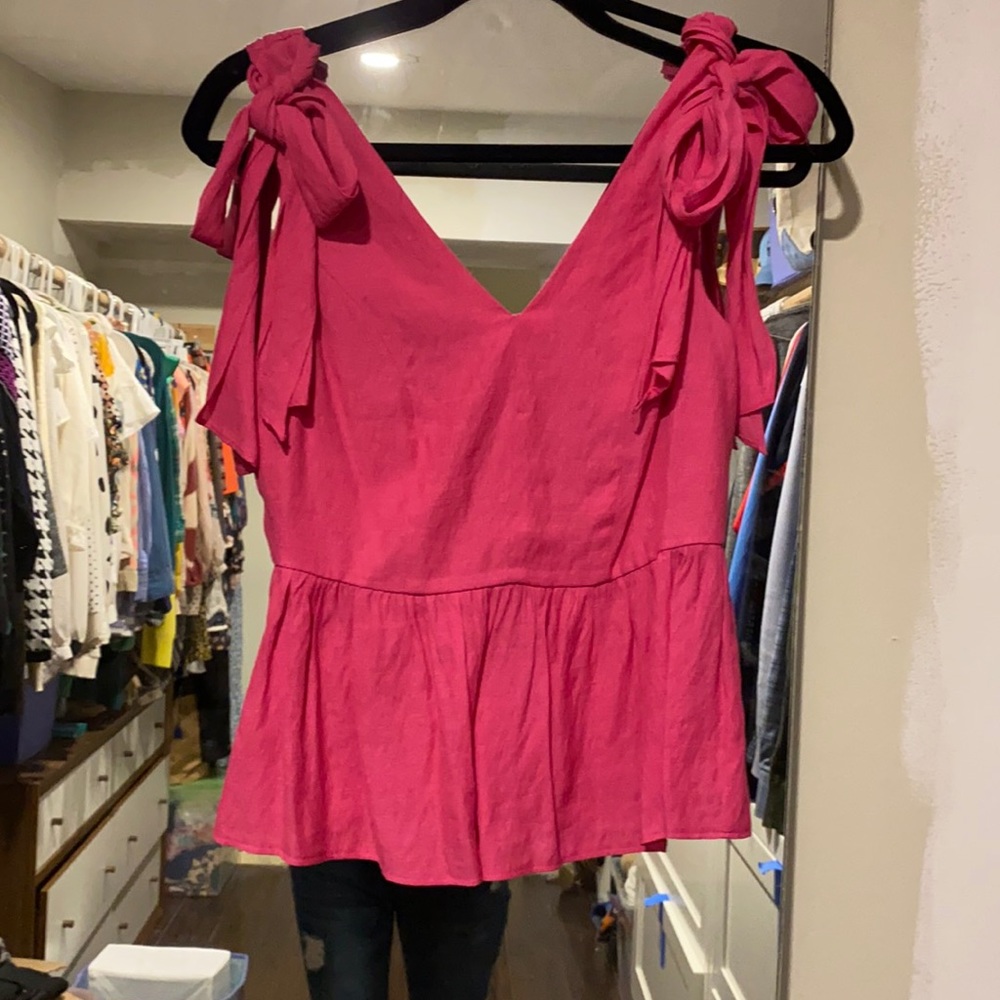 Pink tie tank